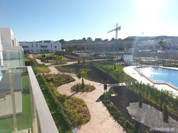2-Zimmer-Apartment mit 2 Bädern, Gemeinschaftspool und Tiefgarage in Orihuela Costa