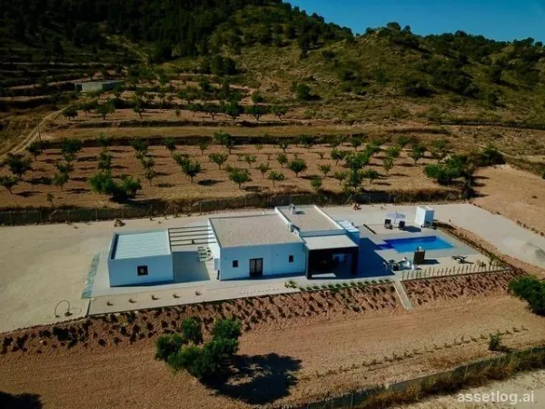 Villa provided with 3 Bedrooms and 2 Bathrooms, no swimming pool and