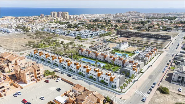 2-Zimmer-Wohnung mit Garten, 2 Bädern, Gemeinschaftspool und Tiefgarage in Torrevieja