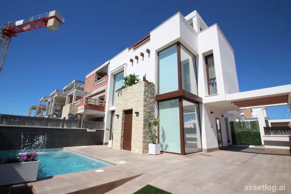 4-Zimmer-Villa mit 3 Bädern in Playa Paraiso