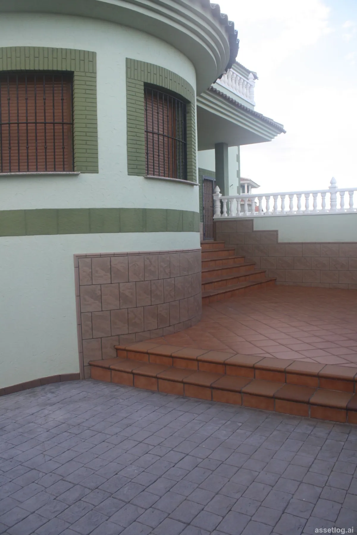 Asset photo 1