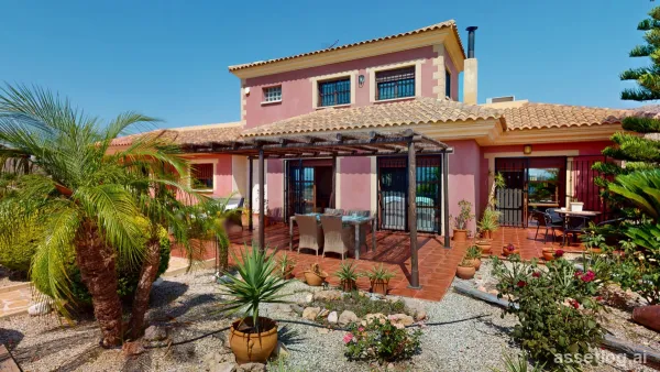 Luxus-Villa mit 5 Schlafzimmern und 4 Badezimmern in Águilas