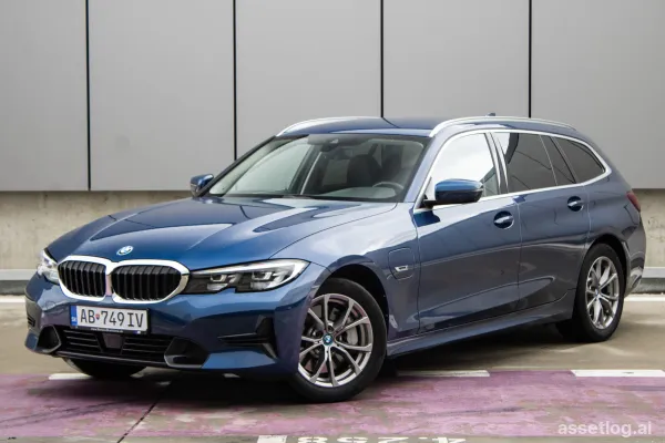 BMW Rad 3 Touring 330e PHEV xDrive 135kW AT/8 2022 / AJ NA SPLÁTKY / PROTIÚČET