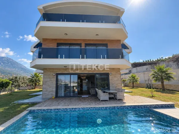 Detached Villa s privátní zahradou v Kargıcak, Alanya