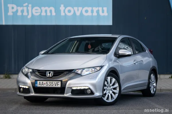 Honda Civic 1.6 i-DTEC / 88kW / M6 / GARANTIE / FINANZIERUNG MÖGLICH / INZAHLUNGNAHME