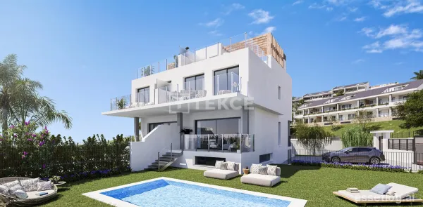 Semi-Detached Villas with Panoramic Sea Views in Torremuelle