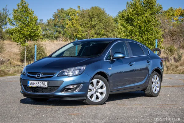 Opel Astra Notchback 1.6 CDTI, 81 kW, M6, 4-door / FINANCING AVAILABLE / TRADE-IN ACCEPTED / 