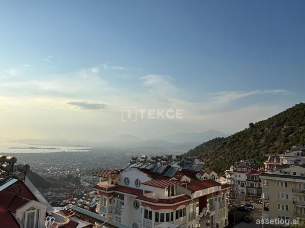 4-pokojový duplexový byt s výhledem na moře ve Fethiye Patlangıç