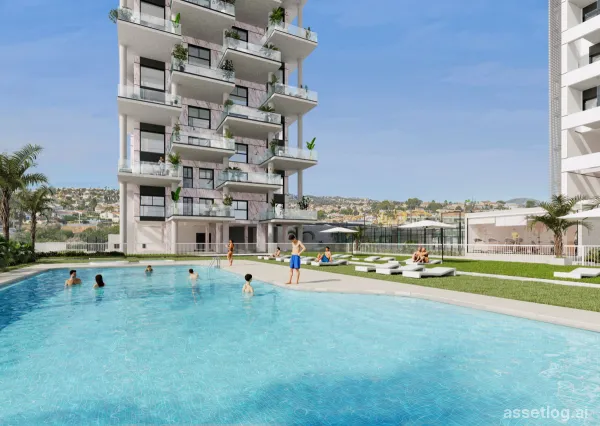 Objevte dokonalý komfort bydlení v krásné oblasti Calpe, kde se moderní elegance setkává s přírodní krásou