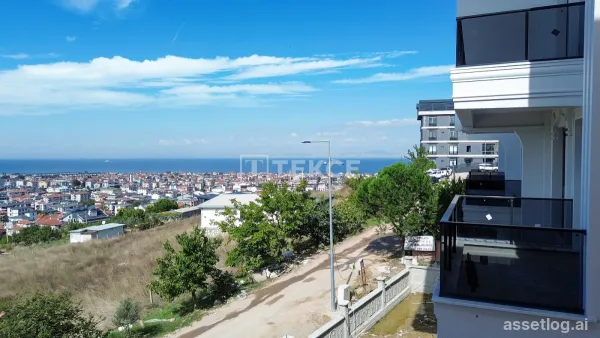 Apartmány s výhledem na moře v projektu v Çiftlikköy Yalova