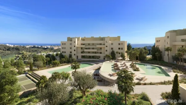 Located in the charming area of Las Lagunas de Mijas, this residential complex offers a selection of 45 homes includi…