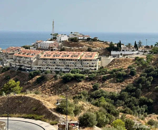 Nachází se v krásném městě Fuengirola, tento exkluzivní rezidenční komplex nabízí výběr z 40 nemovitostí…