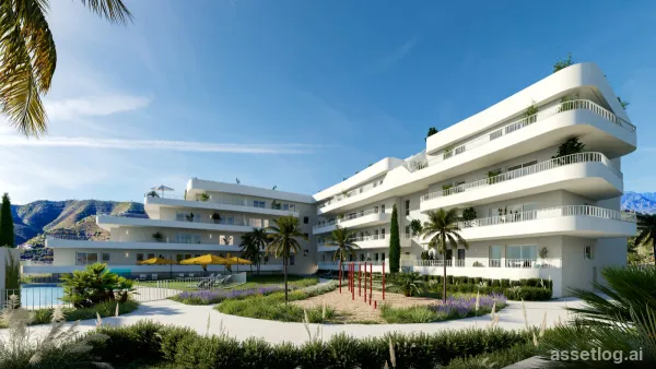 Located in the charming town of Fuengirola, this residential complex offers a variety of housing options including ap…