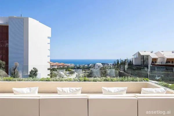 Located in the exclusive area of La Capellania, this residential complex offers a selection of seven unique propertie…