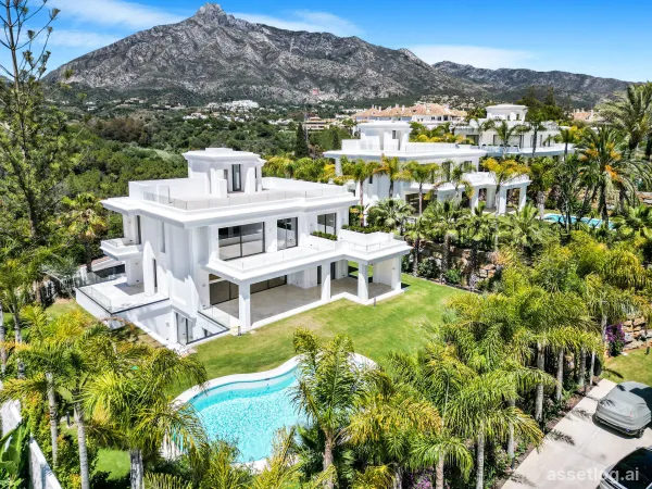 Située dans la zone exclusive de Marbella, ces villas impressionnantes offrent une expérience de vie unique dans un cadre privilégié