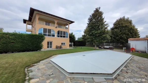 Detached house 340 m² in the suburbs of Thessaloniki