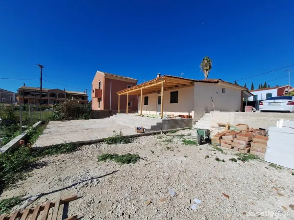 Detached house 75 m² in Corfu