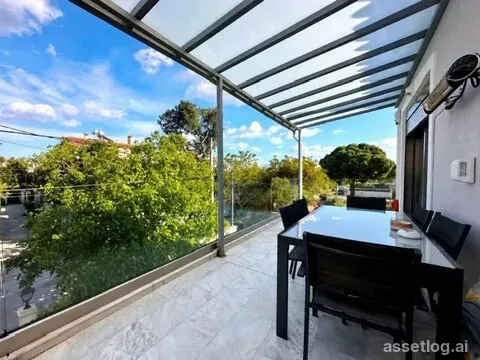 Flat 147 m² in Athens