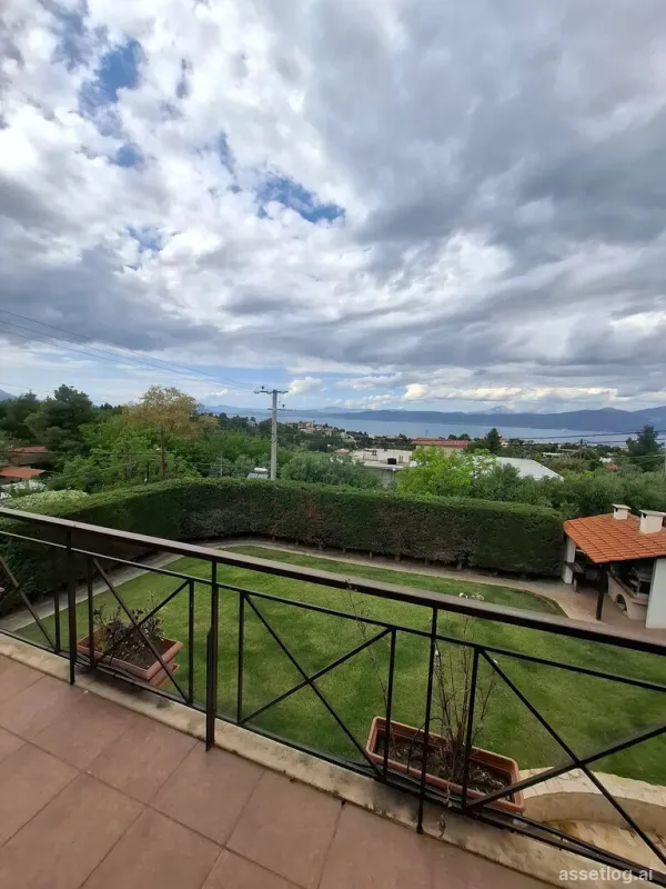 Samostatný dům 165 m² v Attice