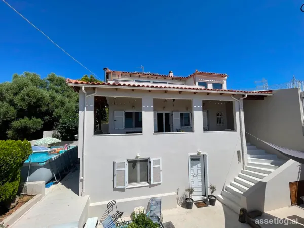 Maisonette 250 m² in Attica
