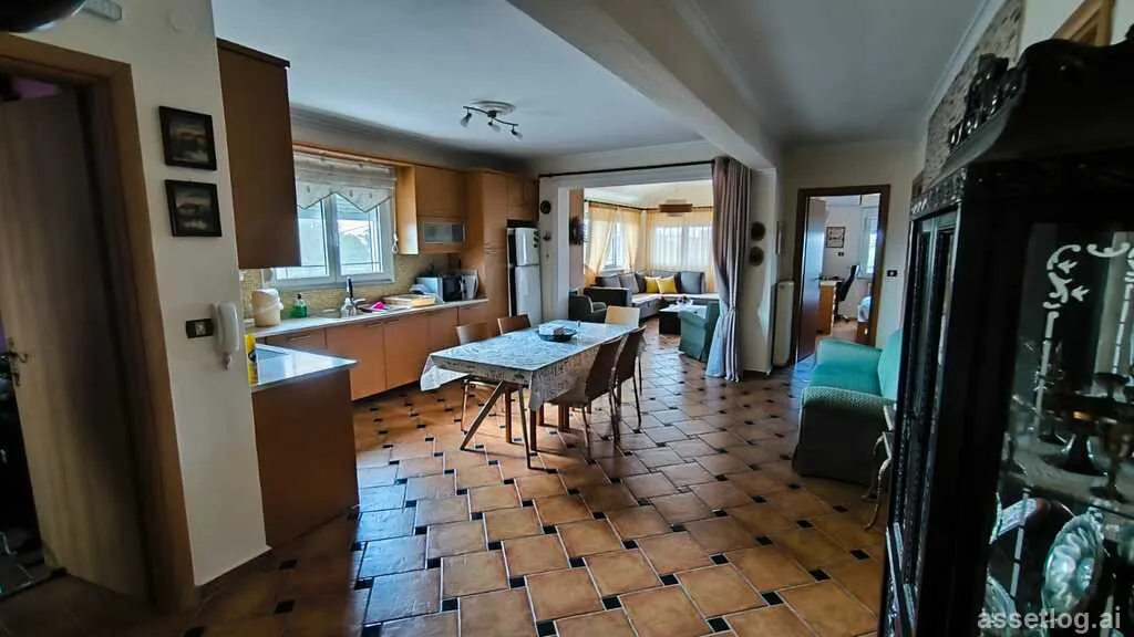 Asset photo 1