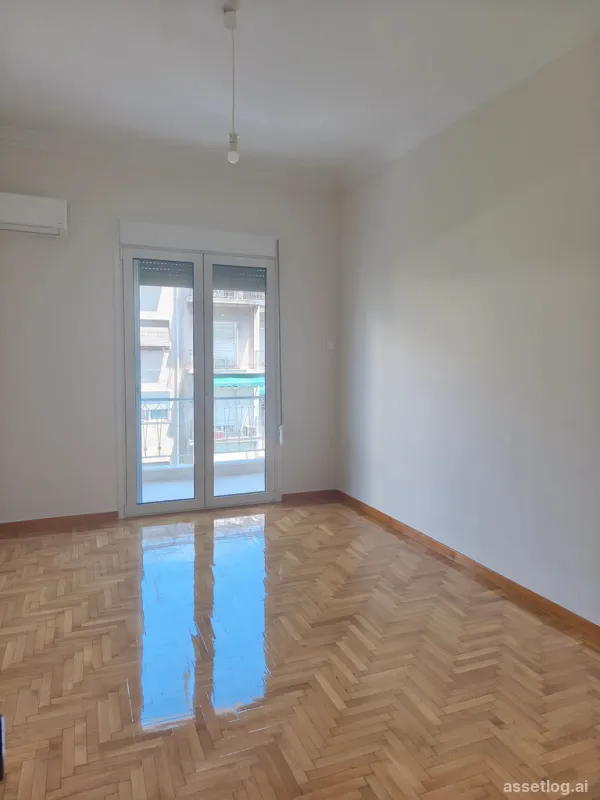 Flat 49 m² in Athens