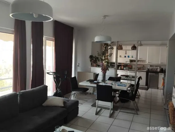 Flat 87 m² in Attica