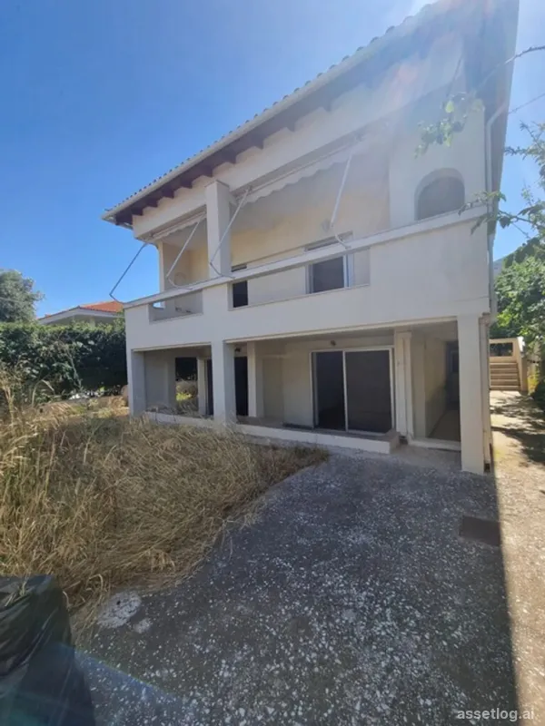 Rodinný dům 215 m² v Attice