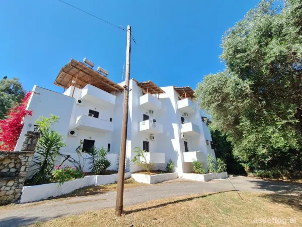 Business 192 m² in Corfu