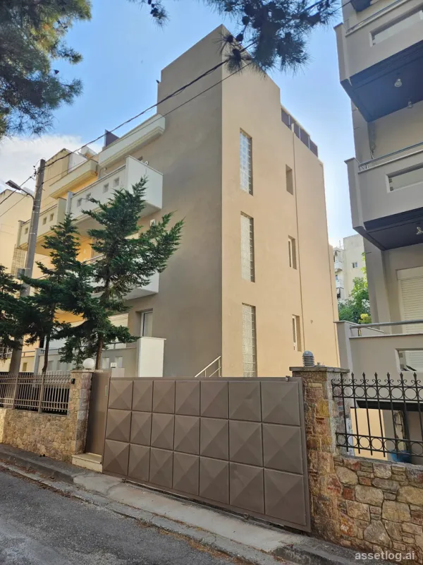Detached house 215 m² in Athens
