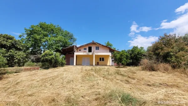 Detached house 360 m² in the suburbs of Thessaloniki