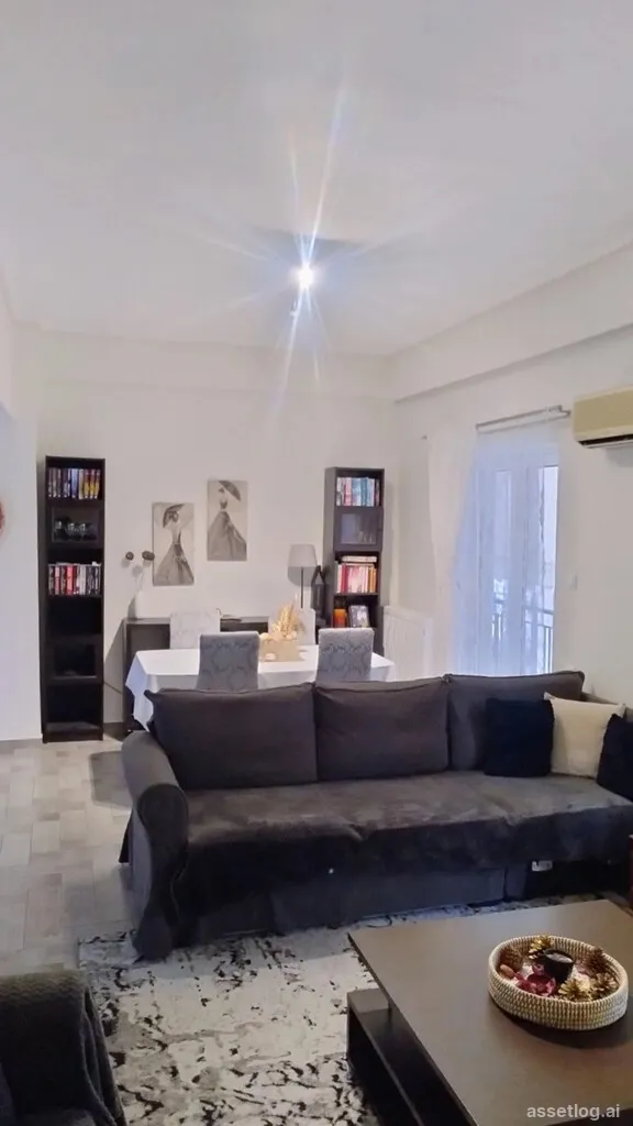 Flat 85 m² in Attica