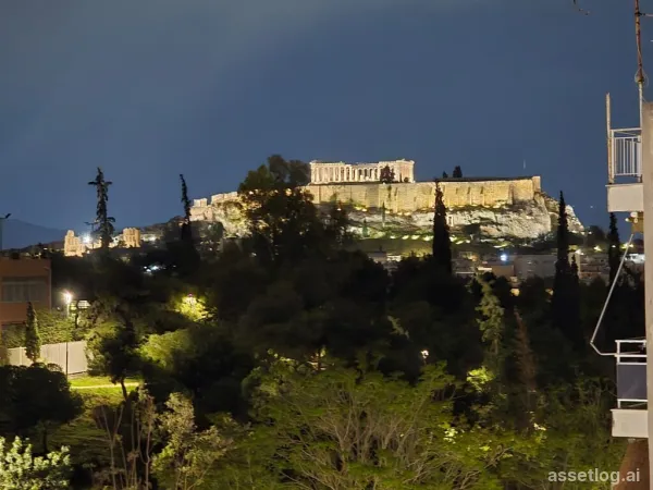Flat 124 m² in Athens