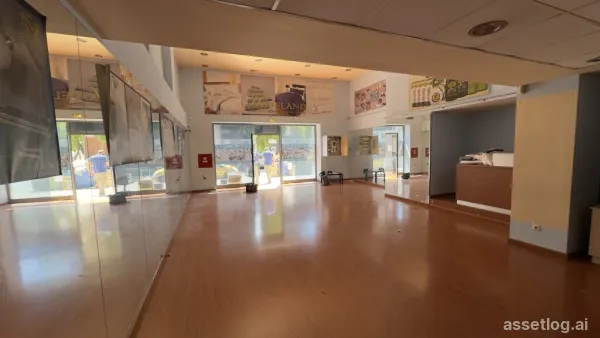 Commercial property 218 m² in Athens
