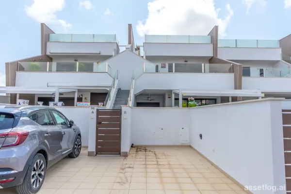Discover the ultimate comfort in this unique high-bungalow in San Pedro del Pinatar
